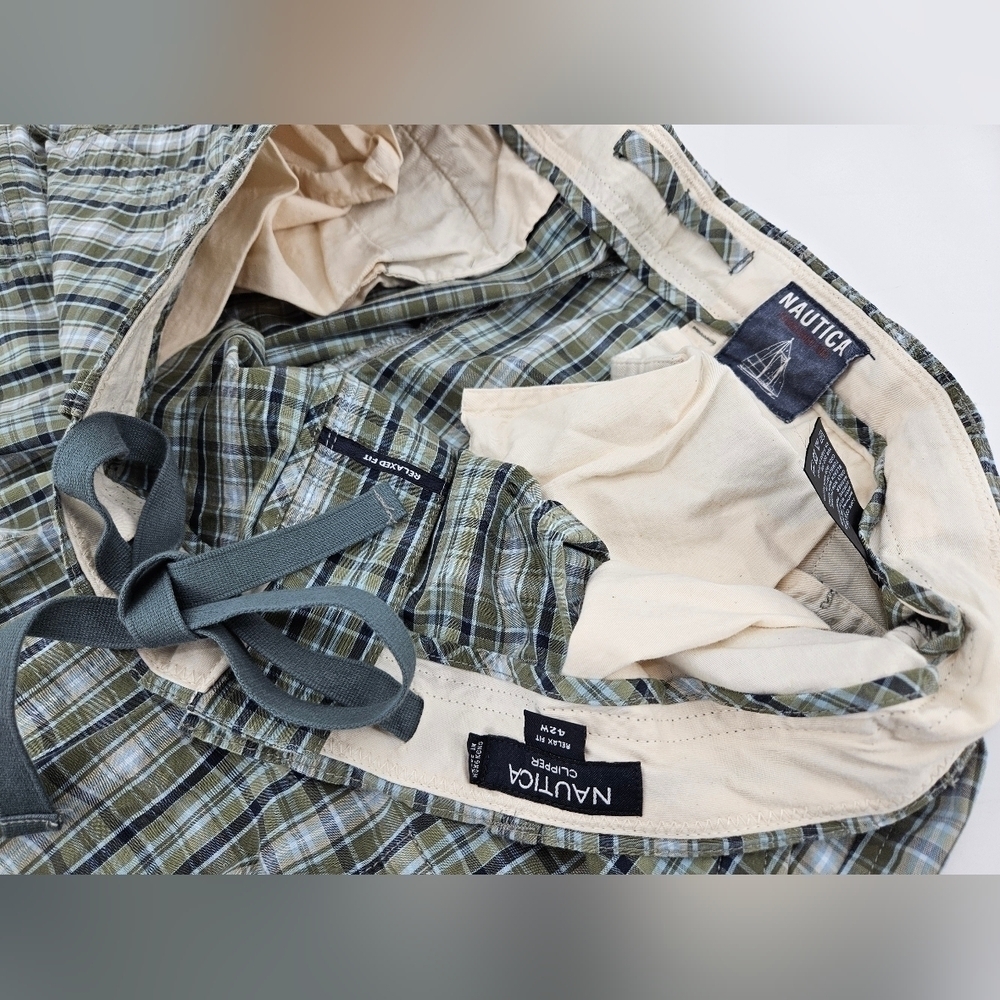 NWT Nautica Clipper Men's Y2K Plaid Shorts OLIVE & BLUE  SZ 42 Relaxed Fit CARGO - Picture 2 of 4